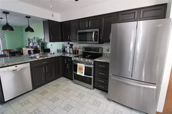 2904 Timberglen Dr, Imperial, PA 15126