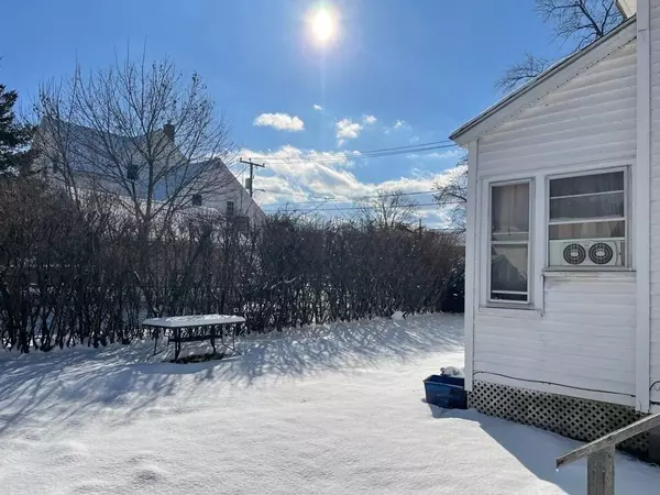 4-6 Depot St, Montague, MA 01376