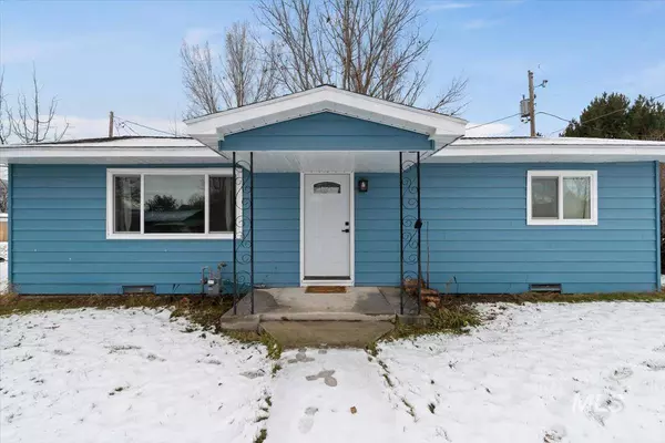 110 E 3rd Street North, Middleton, ID 83644