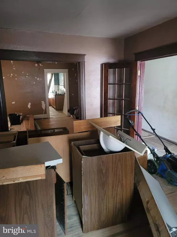 615 CEMETERY ST, Williamsport, PA 17701