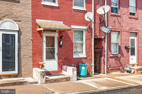 307 E WALNUT ST, York, PA 17403