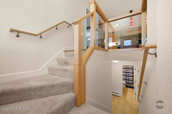 18609 Neva CIR, Eagle River, AK 99577