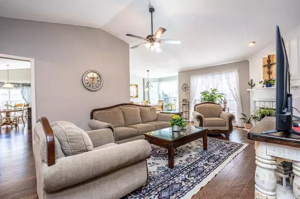 4351 Cantrell Street, Grand Prairie, TX 75052