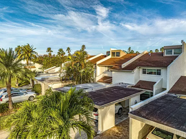 514 Summerset CT, Indian Harbour Beach, FL 32937