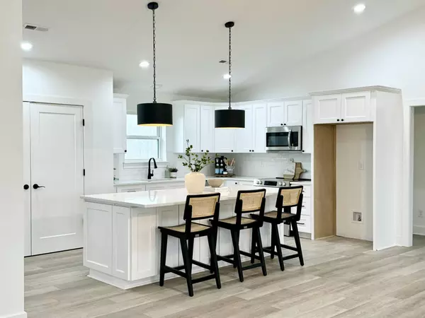 295 Dugout Road, Summertown, TN 38483