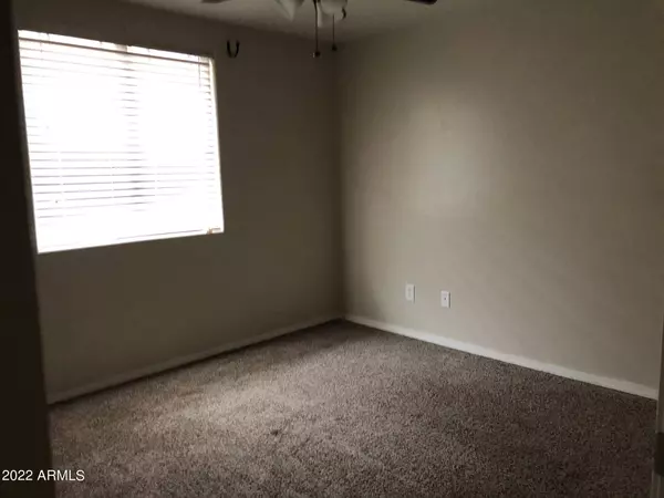 1610 W MARIPOSA Drive, Chandler, AZ 85224