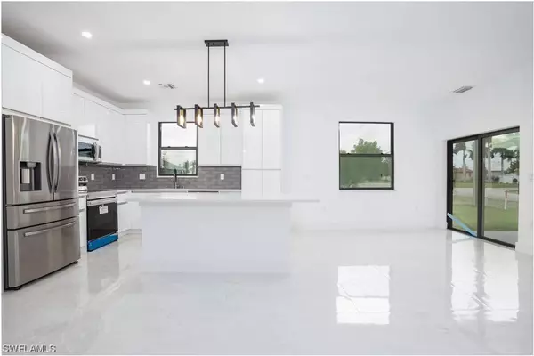 2358 NW 37th AVE, Cape Coral, FL 33993