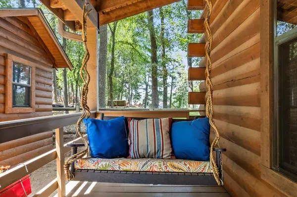 763 E Eagle Point Dr, Mount Vernon, TX 75457