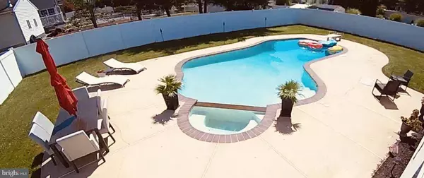 5 CAMERON CIR, Clementon, NJ 08021