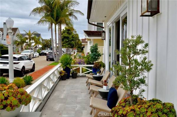 2128 Seville Avenue, Newport Beach, CA 92661