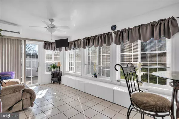 18 PINECREST DR, Woodbury, NJ 08096