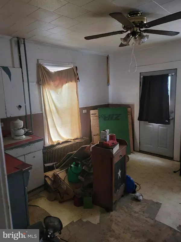 615 CEMETERY ST, Williamsport, PA 17701