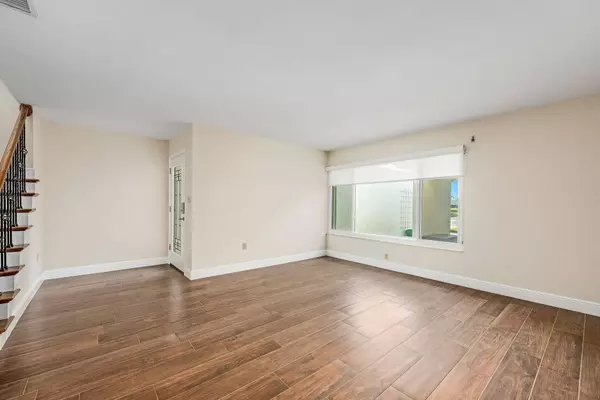 514 Summerset CT, Indian Harbour Beach, FL 32937