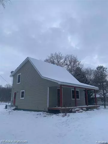 5835 WARNER Road, Fowlerville, MI 48836