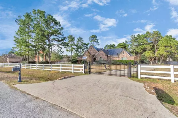 12102 Oak Cluster W, Magnolia, TX 77354