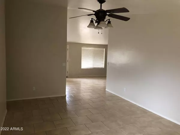 1610 W MARIPOSA Drive, Chandler, AZ 85224