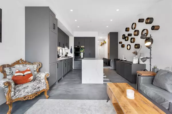 12 WATER ST ST #508, Vancouver, BC V6B 1A4