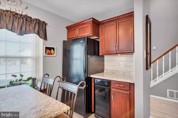 18 PINECREST DR, Woodbury, NJ 08096