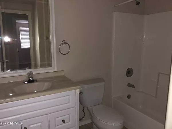 1610 W MARIPOSA Drive, Chandler, AZ 85224