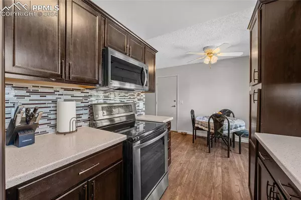 2165 Bainbridge RD, Colorado Springs, CO 80916