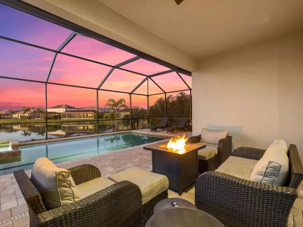 6534 CLAIRBORNE LN, Lakewood Ranch, FL 34211