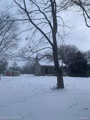 5835 WARNER Road, Fowlerville, MI 48836