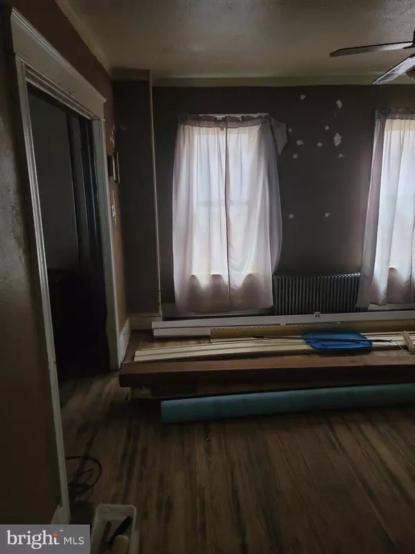 615 CEMETERY ST, Williamsport, PA 17701