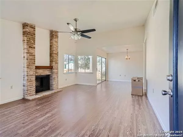 8414 Clear Meadows, Converse, TX 78109