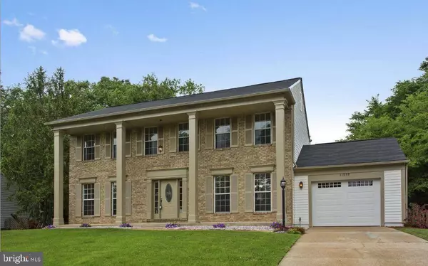 11979 HEDGES RUN DR, Woodbridge, VA 22192