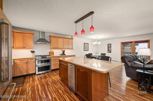 18609 Neva CIR, Eagle River, AK 99577