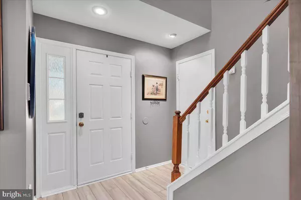 18 PINECREST DR, Woodbury, NJ 08096