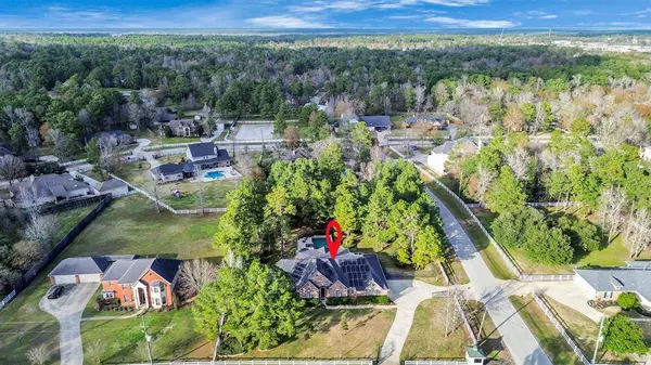 12102 Oak Cluster W, Magnolia, TX 77354