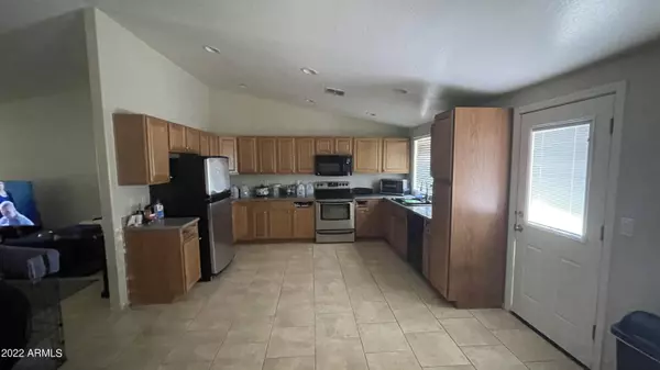 1610 W MARIPOSA Drive, Chandler, AZ 85224