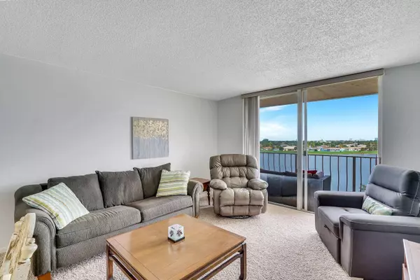 470 Executive Center DR 5b, West Palm Beach, FL 33401