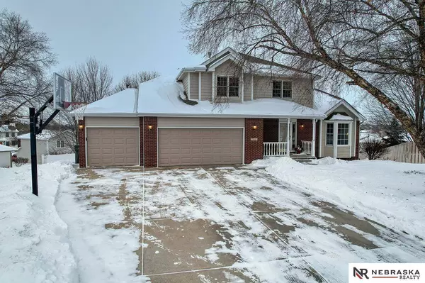 7848 Barrington Place, Lincoln, NE 68516