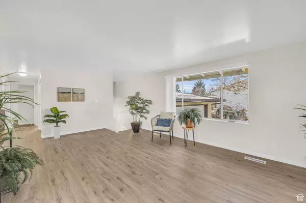 4955 W JANETTE AVE S, West Valley City, UT 84120