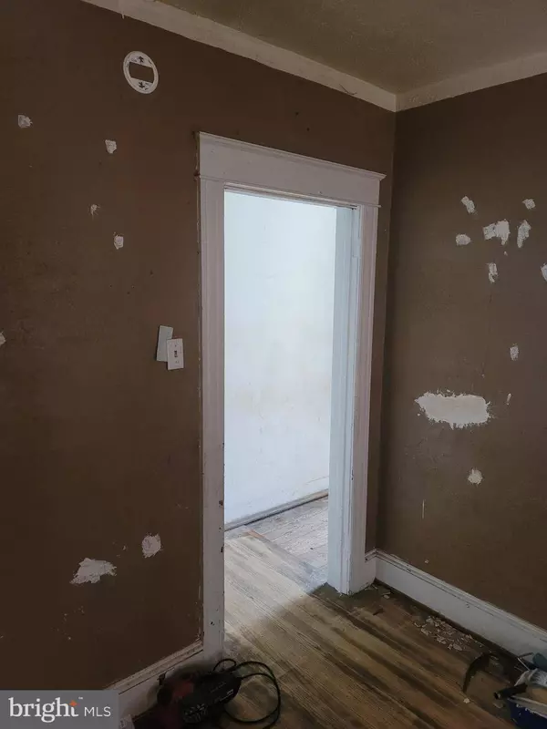 615 CEMETERY ST, Williamsport, PA 17701