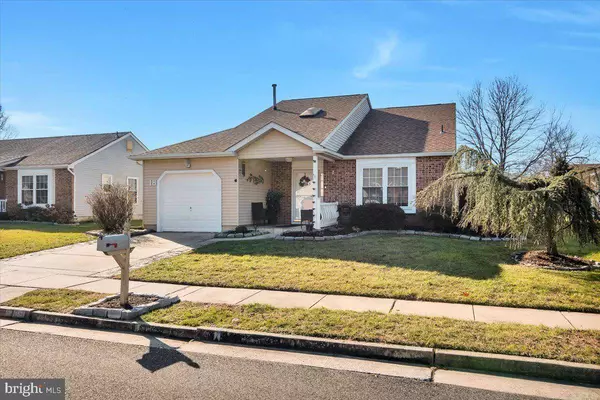 18 PINECREST DR, Woodbury, NJ 08096