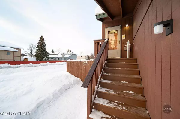 18609 Neva CIR, Eagle River, AK 99577