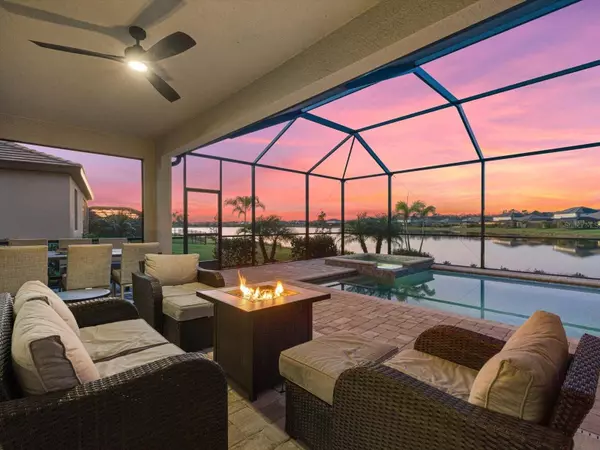 6534 CLAIRBORNE LN, Lakewood Ranch, FL 34211