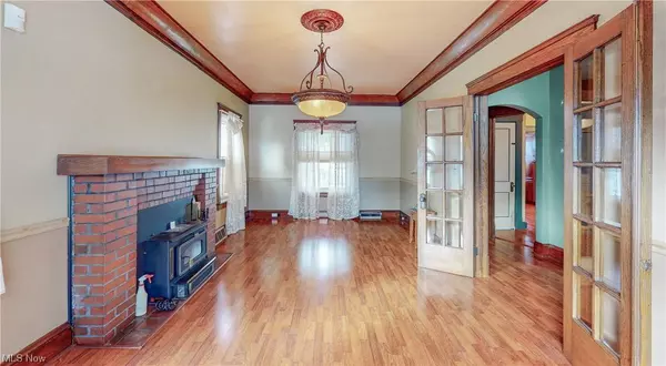 4310 W 48th ST, Cleveland, OH 44144