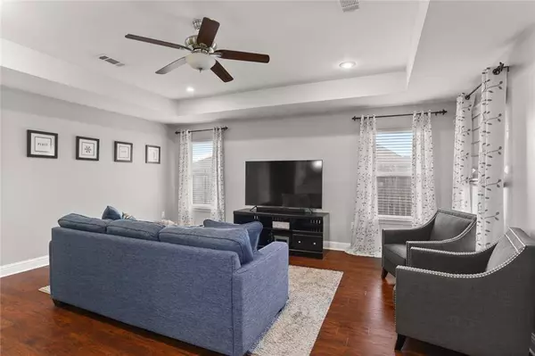 300 ALLIE LN, Luling, LA 70070