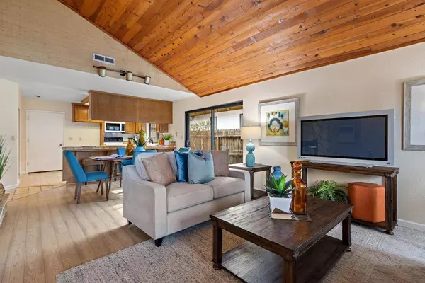 1 Laguna Seca CT, Sacramento, CA 95831