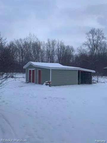 5835 WARNER Road, Fowlerville, MI 48836