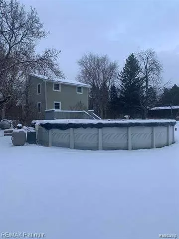 5835 WARNER Road, Fowlerville, MI 48836