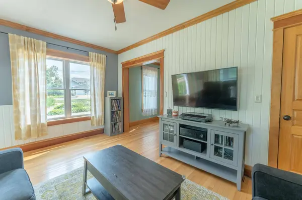 208 Harriet ST N, Stillwater, MN 55082