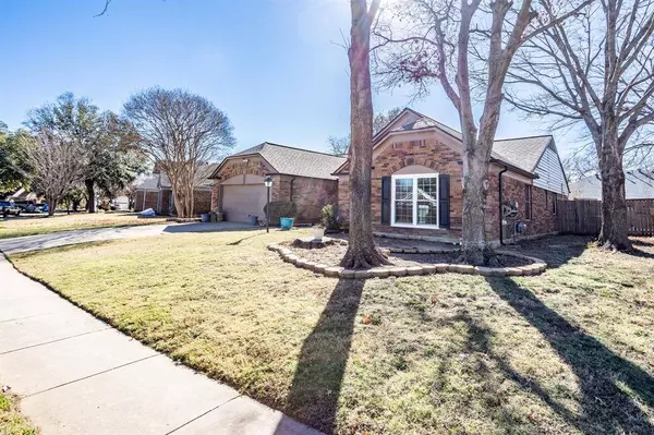 4351 Cantrell Street, Grand Prairie, TX 75052