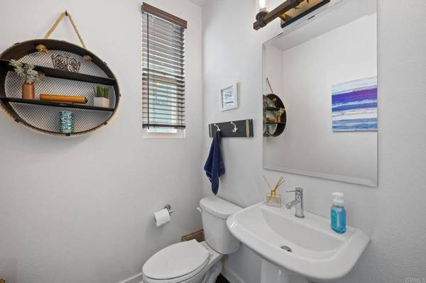 1562 Vista Del Mar WAY #1, Oceanside, CA 92054