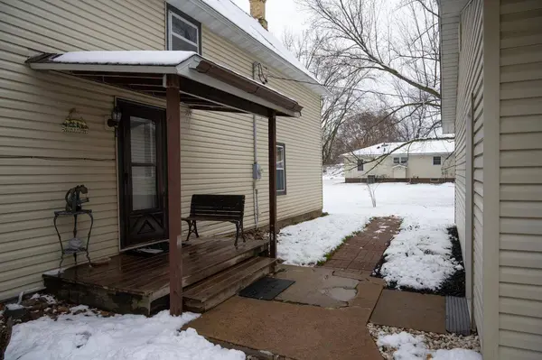 505 S Main Street, Necedah, WI 54646