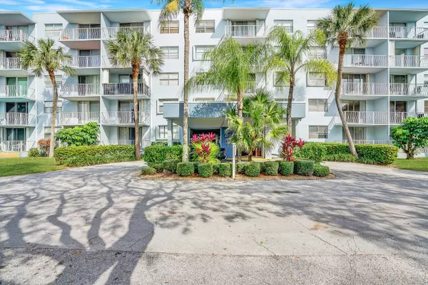 470 Executive Center DR 5b, West Palm Beach, FL 33401